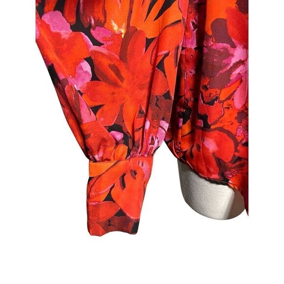 BTFBM NWT Long Sleeve Red Floral Button Up Blouse Size Small - Picture 4 of 5